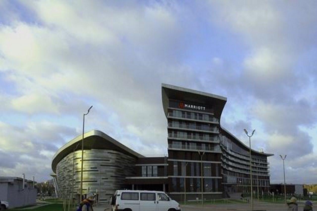 Minsk Marriott Hotel Buitenkant foto