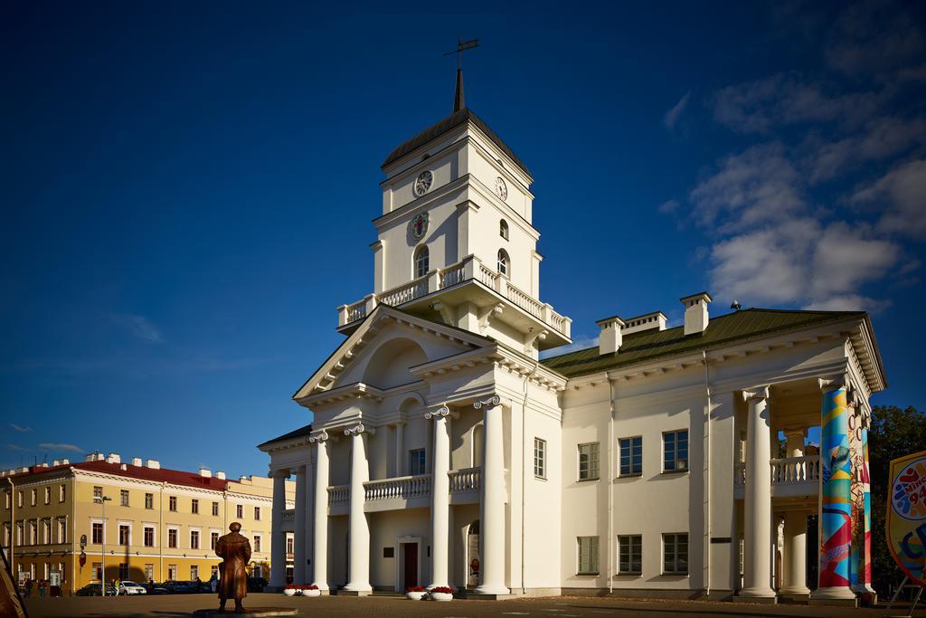 Minsk Marriott Hotel Buitenkant foto