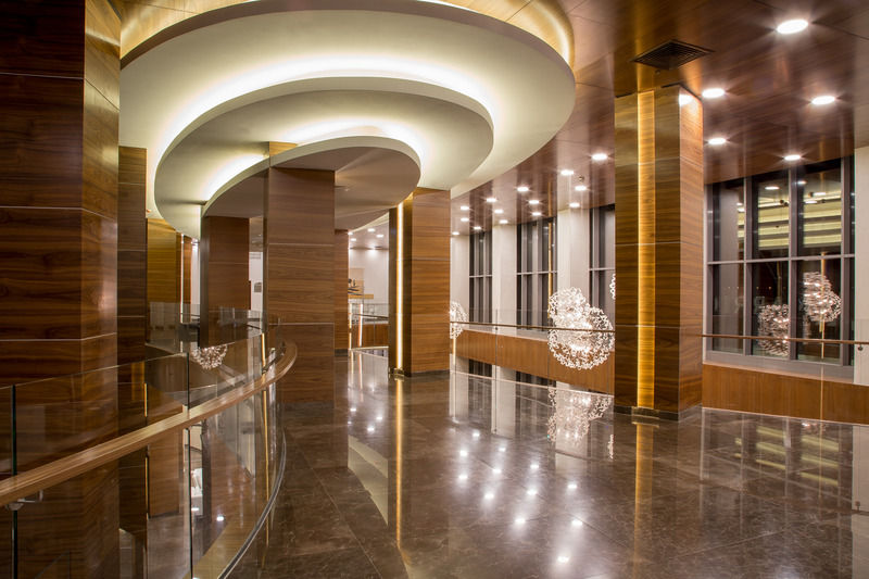 Minsk Marriott Hotel Buitenkant foto